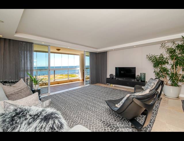 3 BEDROOM APARTMENT FOR SALE IN MOUILLE POINT